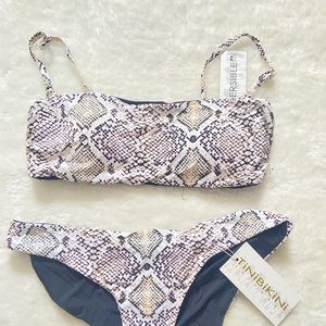 Snakeprint bikini 👙